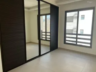 الصورة 3 من 12