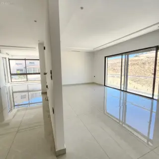 الصورة 1 من 12