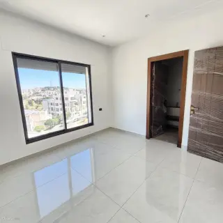 الصورة 7 من 12