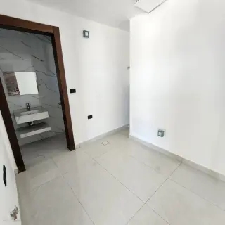 الصورة 5 من 12