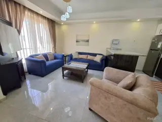 Photograph 7 of 9
