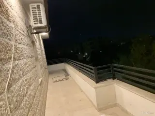 الصورة 2 من 12