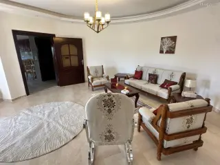 Photograph 4 of 12