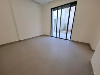 الصورة 11 من 12