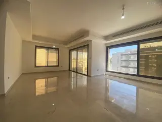 الصورة 1 من 12