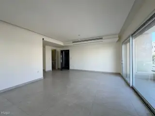 الصورة 2 من 8