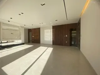 الصورة 2 من 12