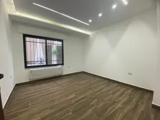 الصورة 4 من 12