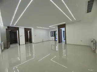 الصورة 2 من 12