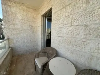 الصورة 3 من 12
