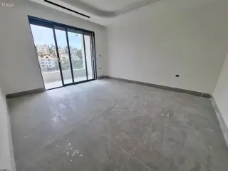 الصورة 1 من 8