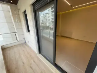 الصورة 7 من 9