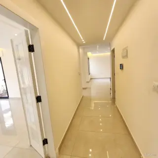 الصورة 9 من 12