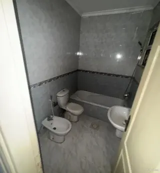 Photograph 7 of 12
