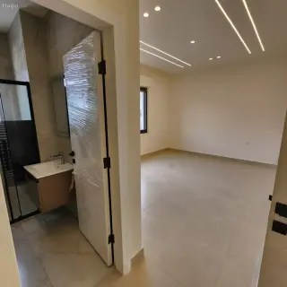 الصورة 11 من 12