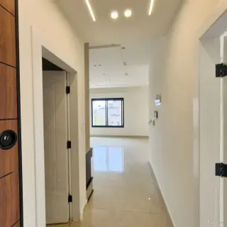 الصورة 3 من 12