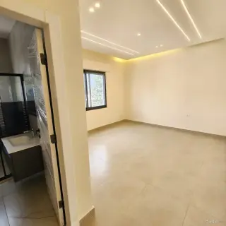 الصورة 7 من 12