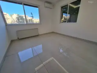 الصورة 1 من 12