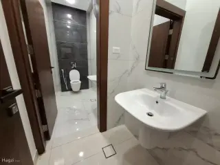 الصورة 5 من 12