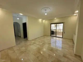 الصورة 2 من 12