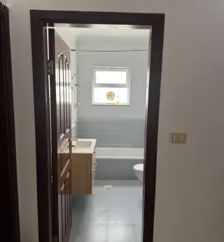 الصورة 2 من 12