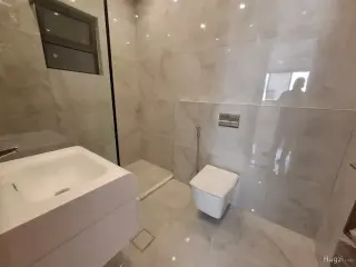 الصورة 2 من 8