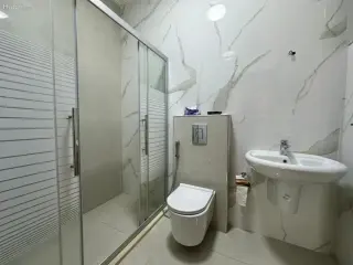 الصورة 4 من 8