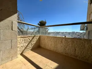 الصورة 1 من 8