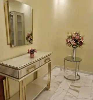 Photograph 7 of 12