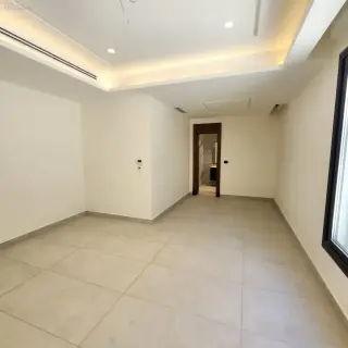 الصورة 2 من 8