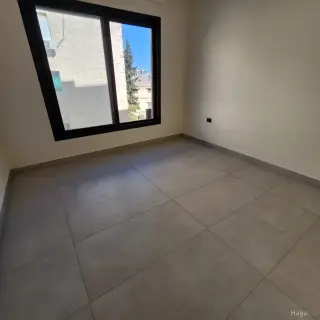الصورة 5 من 8