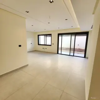 الصورة 3 من 12
