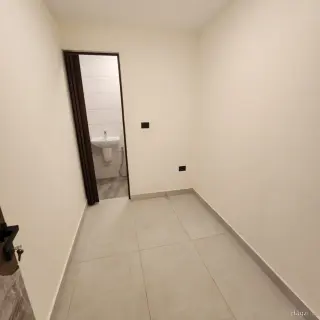 الصورة 12 من 12