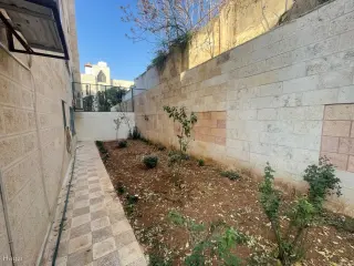 Photograph 4 of 12