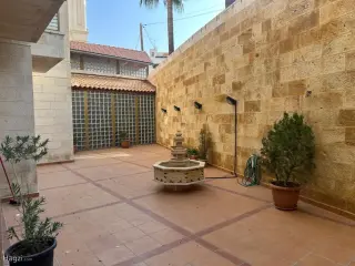 الصورة 1 من 8