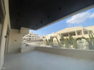 Photograph 9 of 12