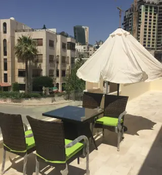الصورة 4 من 12