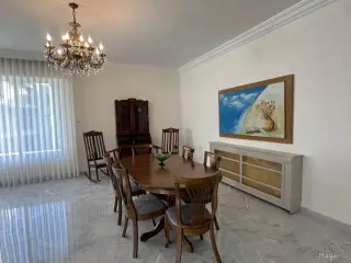 الصورة 2 من 12