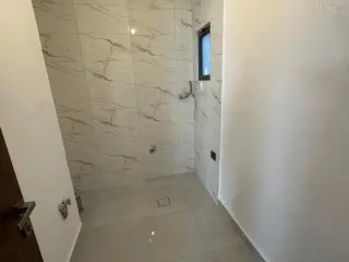 الصورة 6 من 12