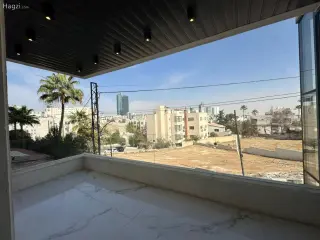 الصورة 1 من 12
