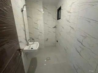 الصورة 4 من 12
