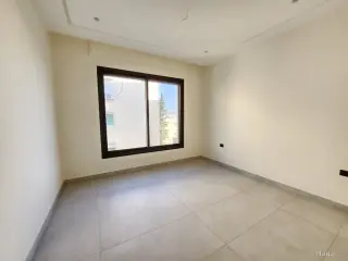 الصورة 6 من 9