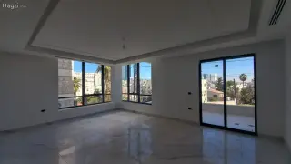 الصورة 1 من 12