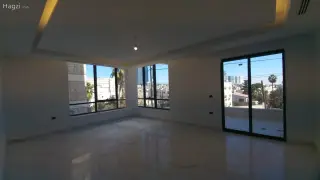 الصورة 4 من 8
