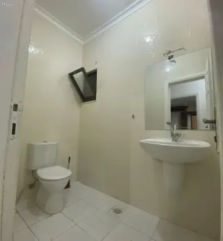 Photograph 4 of 12