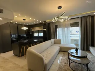 الصورة 1 من 9