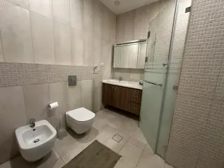 Photograph 2 of 12