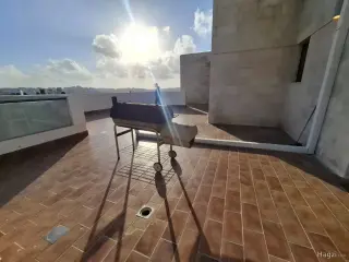Photograph 2 of 9