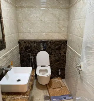 Photograph 2 of 12