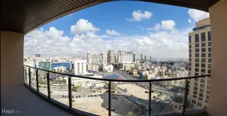 الصورة 2 من 12